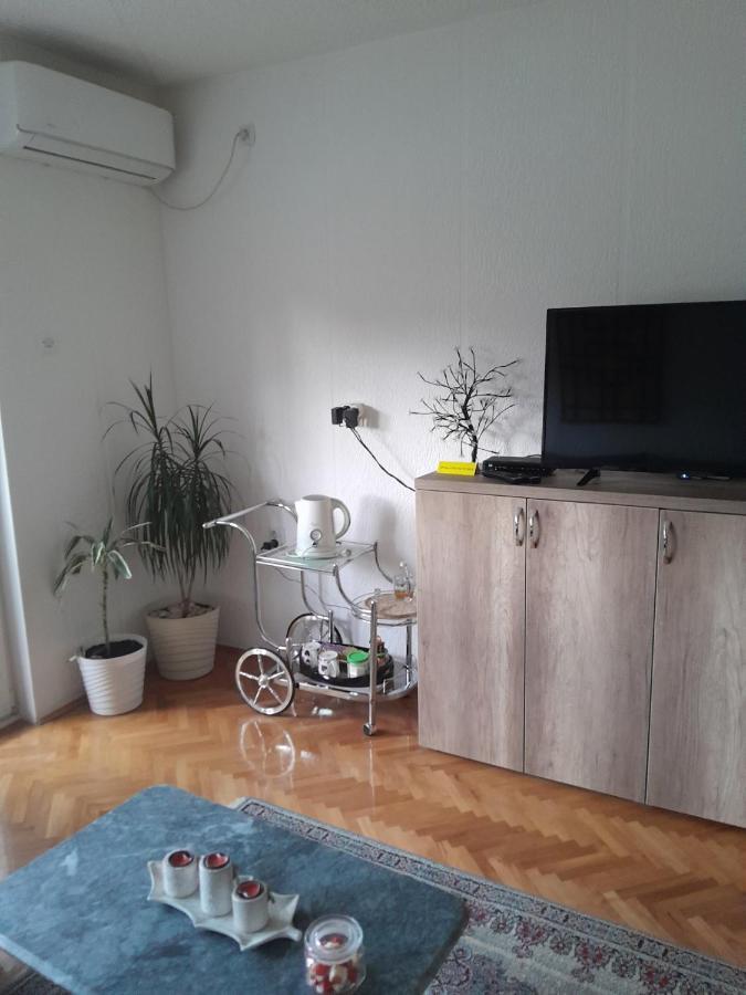 Apartman Garden Apartment Лесковац Екстериор снимка